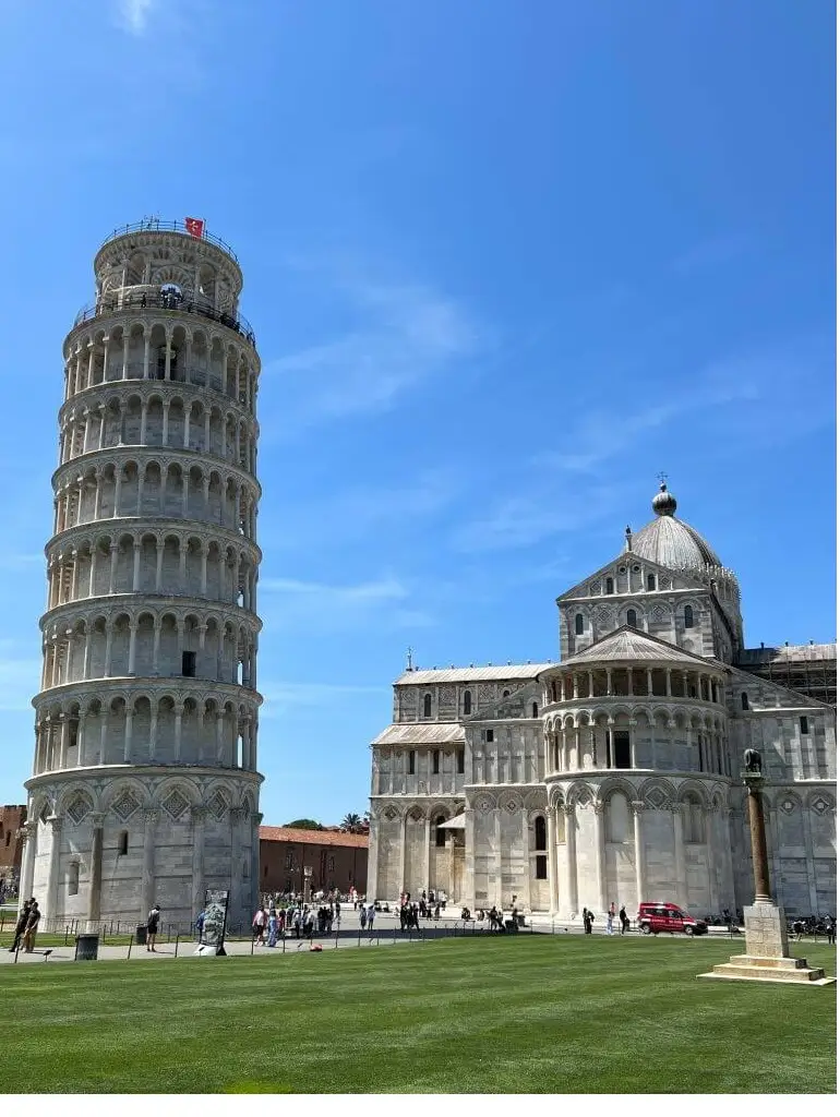 buildings in the Field of Miracles lean slightly
